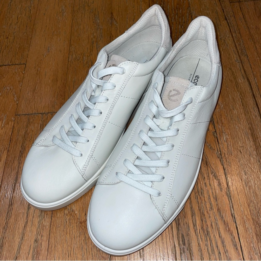 ECCO Men’s Street Lite Retro Sneaker Size US 8-8.5 White NEW